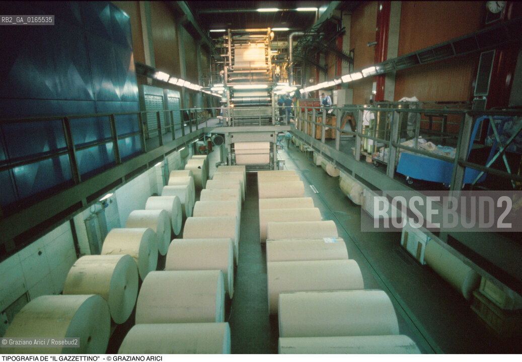 Nome: .TIPOGRAFIA DE IL GAZZETTINO    .Descrizione: .ROTOLI DI CARTA MACCHINE .Credit: ©Graziano Arici/Rosebud2 Costo: ..Nazione: .ITALIA.Cittˆ: ..Data: .1989..