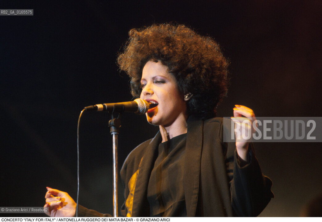 Nome: .CONCERTO ITALY FOR ITALY.Descrizione: .LA CANTANTE DEI MATIA BAZAR ANTONELLA RUGGERO, .Credit: ©Graziano Arici/Rosebud2 Costo: ..Nazione: .ITALIA.Cittˆ: .TRENTO.Data: .1985.