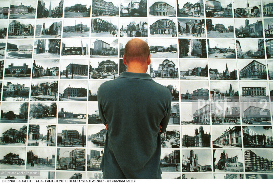 Caption: Nome: .7¡ BIENNALE ARCHITETTURA 2000 - CITTA: LESS AESTHETICS, MORE ETHICS .Descrizione: .PADIGLIONE TEDESCO STADTWENDE.Credit: ©Graziano Arici/Rosebud2 .Nazione: ..Cittˆ: ..Data: .2000