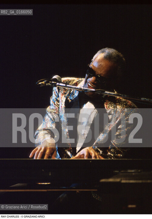 Caption: Nome: .CHARLES RAY.Descrizione: .MUSICA JAZZ RHYTHMN BLUES SOUL CANTANTE PIANISTA/CON OCCHIALI.Credit: ©Graziano Arici/Rosebud2 / Costo: .A.Nazione: .USA.Cittˆ: ..Data: .1996