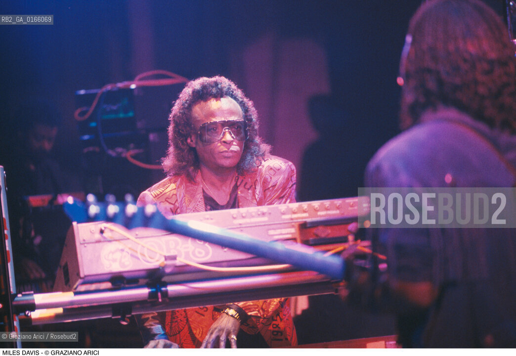 Caption: Nome: .DAVIS MILES.Descrizione: .MUSICA JAZZ ROCK TROMBETTISTA/CON OCCHIALI ALLA TASTIERA .Credit: ©Graziano Arici/Rosebud2 / Costo: .A.Nazione: .USA.Cittˆ: ..Data: .1989