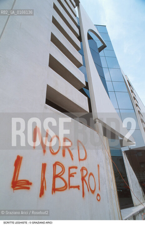 Nome: .LEGA NORD.Descrizione: .POLITICA / SCRITTE PRO SECESSIONE .Credit: ©Graziano Arici/Rosebud2 Costo: ..Nazione: .ITALIA.Cittˆ: ..Data: .1997..