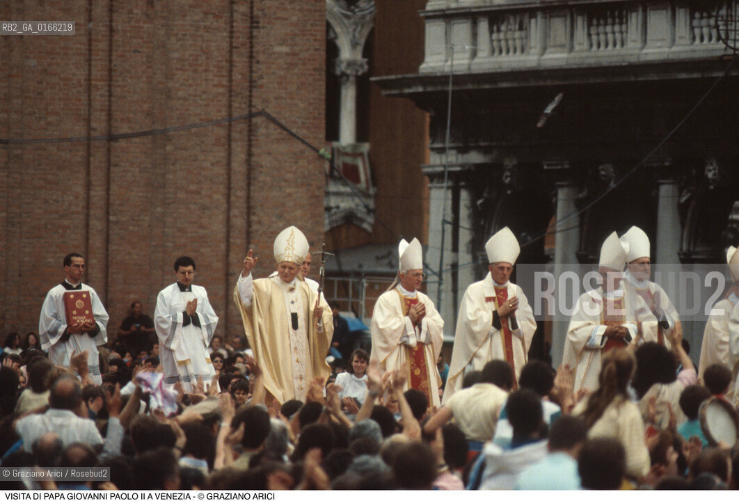 Nome: .PAPA.Descrizione: .RELIGIONE / VISITA DEL SANTO PADRE GIOVANNI PAOLO II KAROL WOJTYLA.Credit: ©Graziano Arici/Rosebud2 / Costo: .A.Nazione: .ITALIA.Cittˆ: .VENEZIA.Data: .17/06/1985