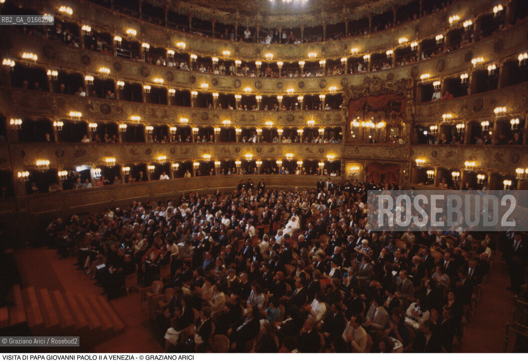 Nome: .PAPA.Descrizione: .RELIGIONE / VISITA DEL SANTO PADRE GIOVANNI PAOLO II KAROL WOJTYLA / AL GRAN TEATRO LA FENICE.Credit: ©Graziano Arici/Rosebud2 / Costo: .A.Nazione: .ITALIA.Cittˆ: ..Data: .17/06/1985