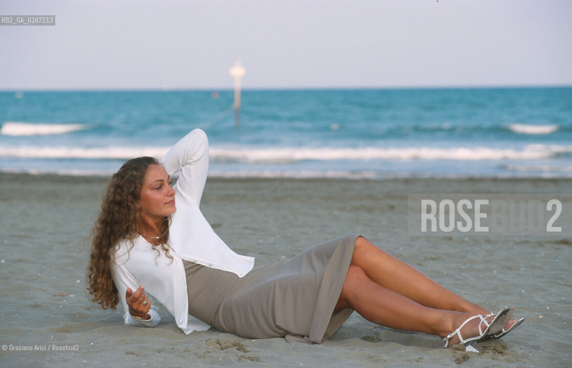 CINEMA 2000 / 57. MOSTRA INTERNAZIONALE DARTE CINEMATOGRAFICA - LAURE DE CLERMONT TONNERRE (FRANCIA), ATTRICE NEL FILM FILS DE DEUX MERES OU COMEDIE DE LINNOCENCE, IN SPIAGGIA / MARE - ©Graziano Arici/Rosebud2