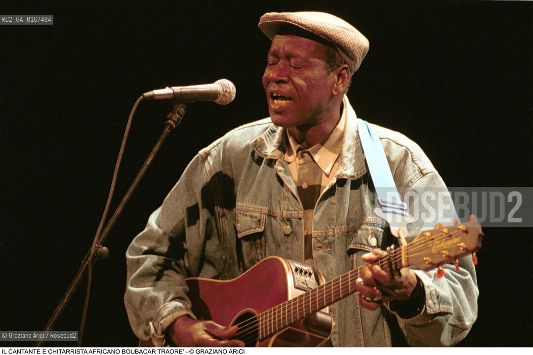 MUSICA ETNICA - IL CONCERTO DEL CANTANTE E CHITARRISTA BOUBACAR TRAORE (AFRICA) / AL TEATRO GOLDONI - ©Graziano Arici/Rosebud2
