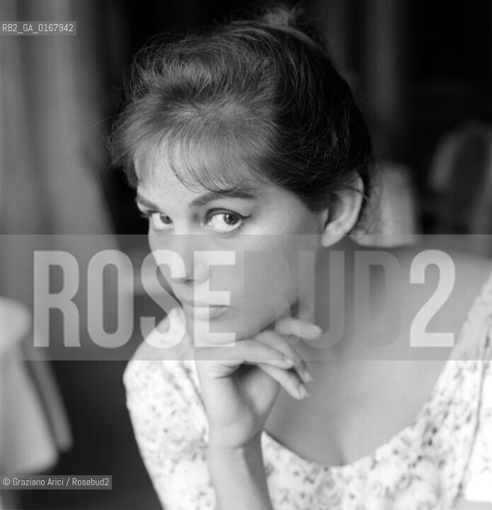 THE ACTRESS CLAUDIA CARDINALE   AT INTERNATIONAL FILM FESTIVAL  IN VENICE - 1958 - © ARCHIVIO Graziano Arici/Rosebud2  / ATTRICE / MOSTRA DEL CINEMA