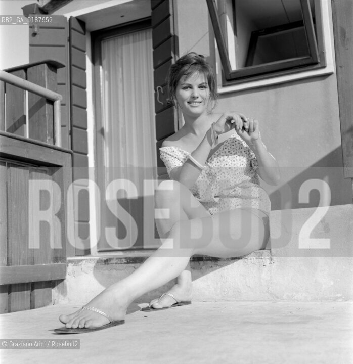 THE ACTRESS CLAUDIA CARDINALE   AT INTERNATIONAL FILM FESTIVAL  IN VENICE - 1958 - © ARCHIVIO Graziano Arici/Rosebud2  / ATTRICE / MOSTRA DEL CINEMA