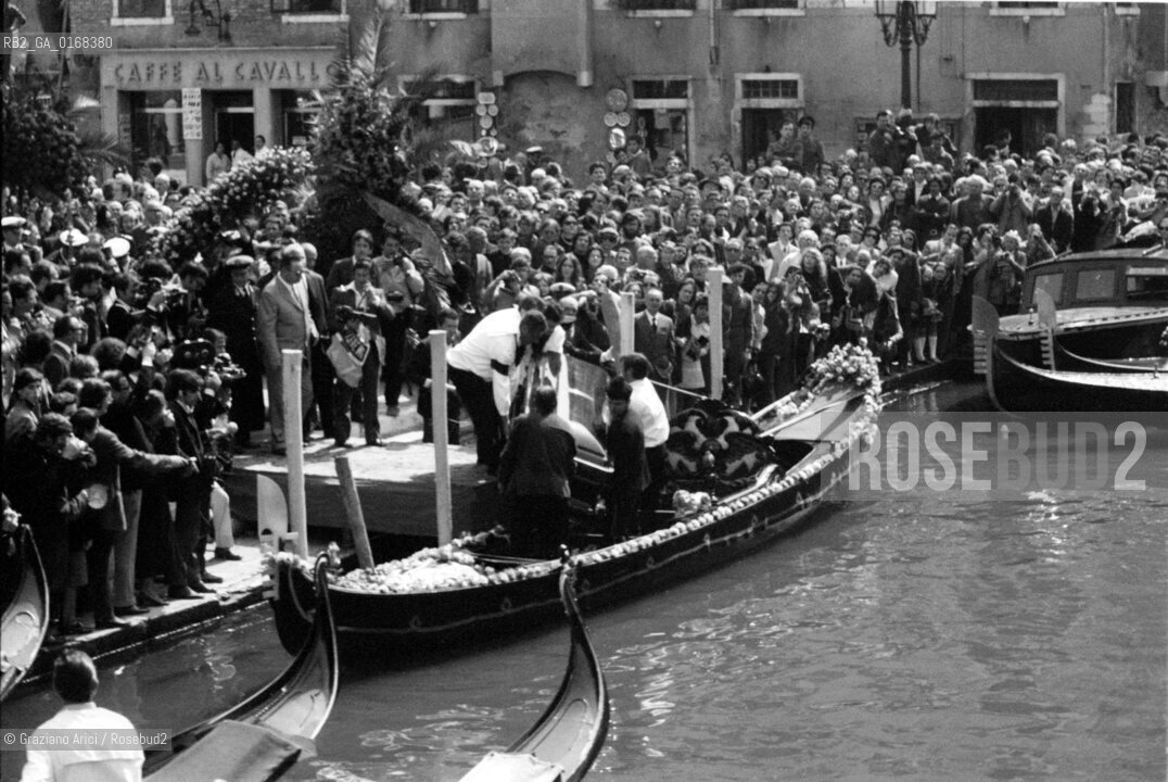 THE FUNERAL OF THE COMPOSER IGOR STRAVINSKIJ IN VENICE - 1971 -  © ARCHIVIO Graziano Arici/Rosebud2  / MUSICA / COMPOSITORE / FUNERALE
