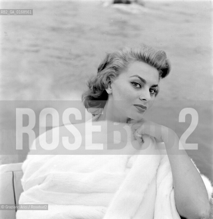 THE  ACTRESS SOPHIA LOREN  IN VENICE - 1955 - © ARCHIVIO Graziano Arici/Rosebud2  / ATTRICE /