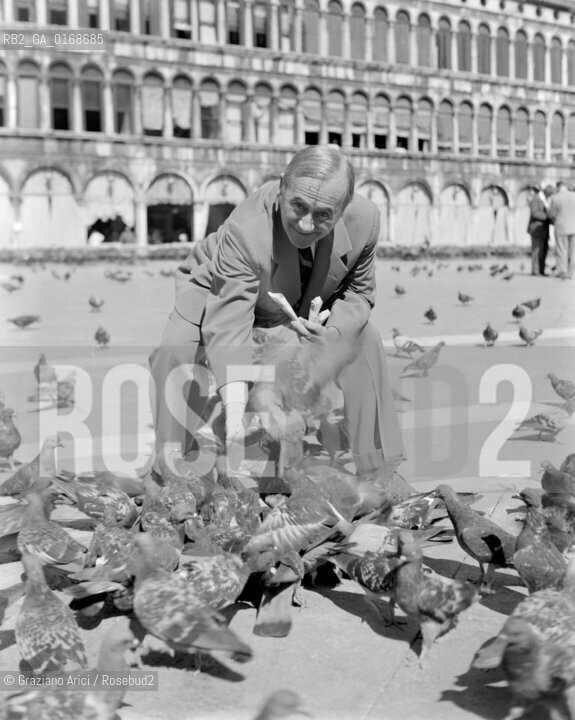THE PAINTER AND SCULPTOR JOAN MIRO IN S. MARCO SQUARE - VENICE - 1952 - © ARCHIVIO Graziano Arici/Rosebud2  / ARTE / PITTORE / SCULTORE