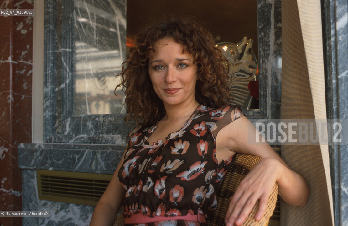 Nome: .GOLINO VALERIA.Descrizione: .CINEMA ATTRICE.Credit: .Graziano Arici/Rosebud2/.Costo: .A.Nazione: .ITALIA.Cittˆ: ..Data: .2001