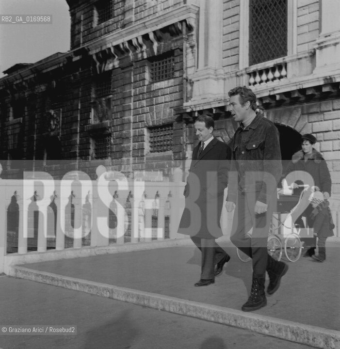 TONY AMSTRONG JONES CON ARRIGO CIPRIANI (GRAN BRETAGNA) A VENEZIA / AMANTE PRINCIPESSA MARGARET / 1967 - © ARCHIVIO Graziano Arici/Rosebud2 .