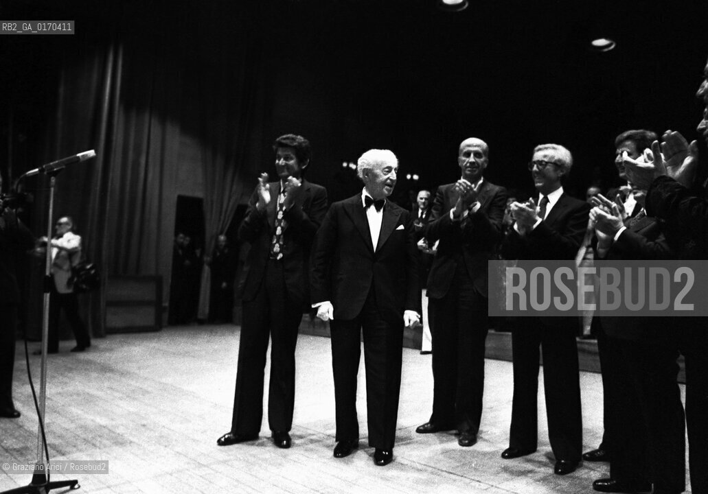 MUSICA CLASSICA / IL PIANISTA ARTHUR RUBINSTEIN (POLONIA/USA) AL TEATRO LA FENICE CON IL SINDACO DI VENEZIA MARIO RIGO PER LA PREMIAZIONE UNA VITA PER LA MUSICA / 1979 - © ARCHIVIO Graziano Arici/Rosebud2 