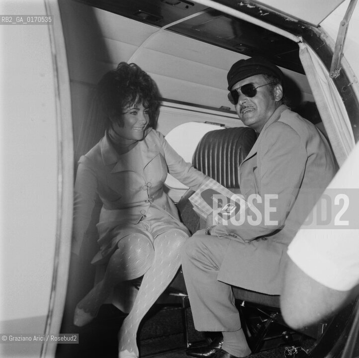 CINEMA / LATTRICE ELISABETH TAYLOR (USA) / AEREO / 1967 - © ARCHIVIO Graziano Arici/Rosebud2 