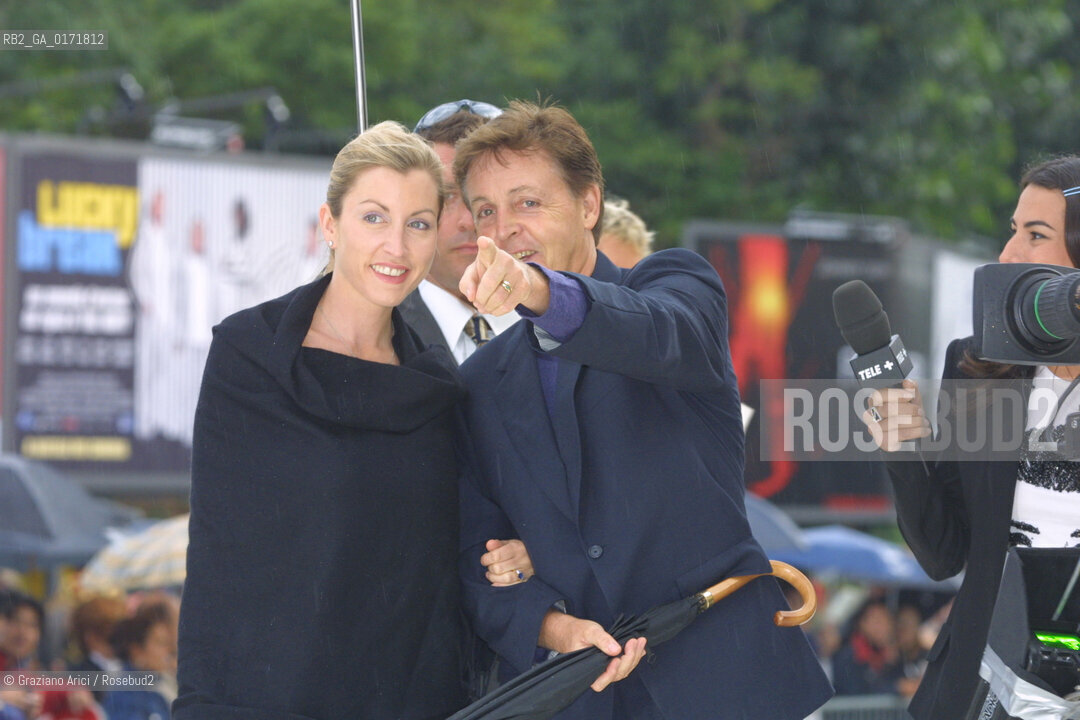 04/09 - VENICE - 58. INTERNATIONAL FILM FESTIVAL - TUESDAY - THE SINGER PAUL MCCARTNEY WITH HIS WIFE - ©Graziano Arici/Rosebud2
