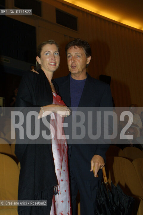 04/09 - VENICE - 58. INTERNATIONAL FILM FESTIVAL - TUESDAY - THE SINGER PAUL MCCARTNEY WITH HIS WIFE  - ©Graziano Arici/Rosebud2