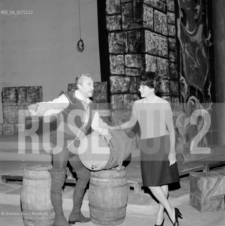 THE OPERA SINGER MARIO DEL MONACO WITH THE CHOREOGRAPH LUCIANA NOVARO IN THE THEATRE LA FENICE- 1968 - ©Graziano Arici/Rosebud2 / CANTANTE LIRICO / COREOGRAFO/ LA FENICE