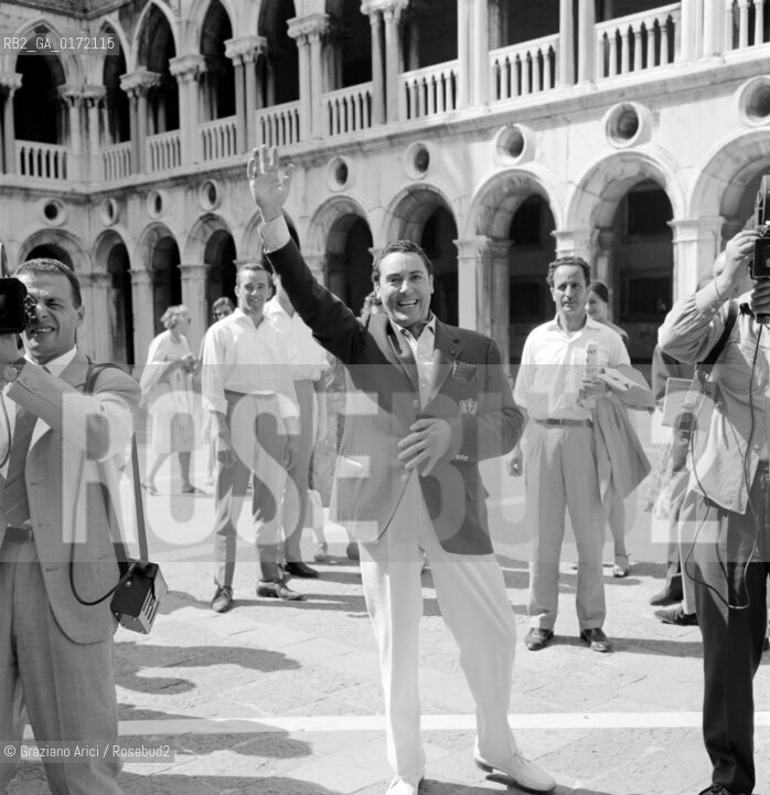 THE OPERA SINGER MARIO DEL MONACO IN VENICE - 1960 - ©Graziano Arici/Rosebud2 / CANTANTE LIRICO