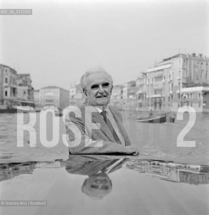 THE ARCHITECT RICHARD NEUTRA IN VENICE ON THE OCCASION OF THE CONFERENCE SAVE VENICE- 1962 - © ARCHIVIO Graziano Arici/Rosebud2  / ARCHITETTURA