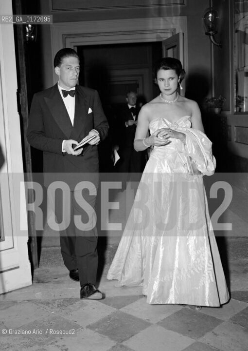 THE COUNT AND COUNTESS HAREWOOD DURING THEIR HONEYMOON IN VENICE - 1949  © ARCHIVIO Graziano Arici/Rosebud2  / NOBILTA / CONTE