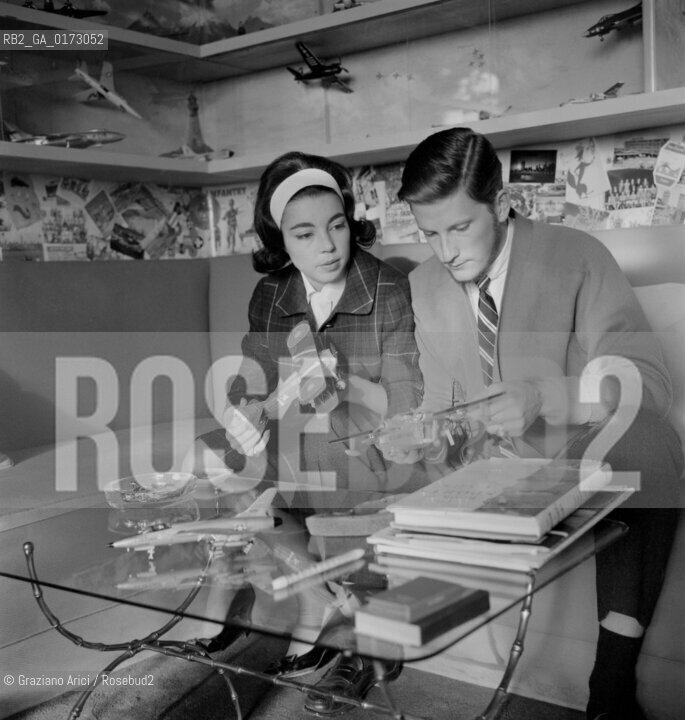 THE KING SIMEONE DI BULGARIA WITH HIS GIRLFRIEND IN MADRID - 1961- @ ARCHIVIO Graziano Arici/Rosebud2 / RE / NOBILI