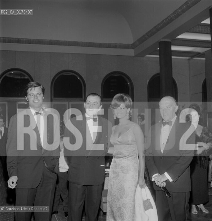 THE ACTRESS CLAUDIA CARDINALE WITH THE DIRECTOR LUCHINO VISCONTI AND THE ACTORS JEAN SOREL AND RENZO RICCI AT THE INTERNATIONAL FILM FESTIVAL IN VENICE LIDO - 1965 - © ARCHIVIO Graziano Arici/Rosebud2  / ATTRICE / MOSTRA DEL CINEMA / CINEMA / ATTORE / REGISTA