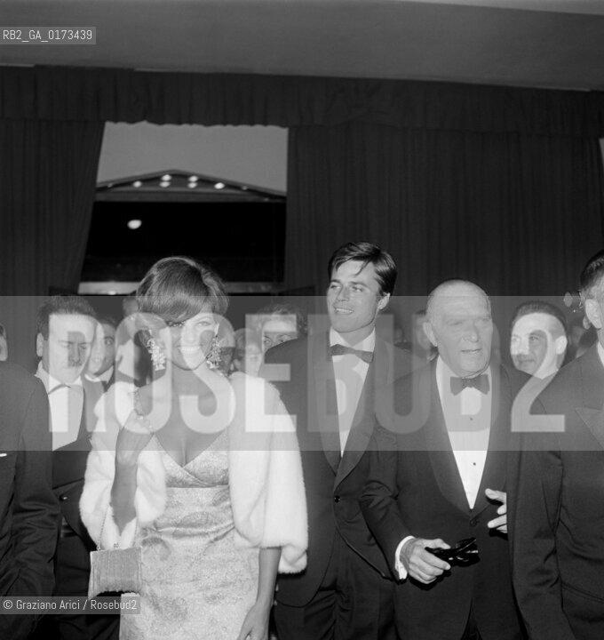 THE ACTRESS CLAUDIA CARDINALE WITH THE ACTORS JEAN SOREL AND RENZO RICCI AT THE INTERNATIONAL FILM FESTIVAL IN VENICE LIDO - 1965 - © ARCHIVIO Graziano Arici/Rosebud2  / ATTRICE / MOSTRA DEL CINEMA / CINEMA / ATTORE