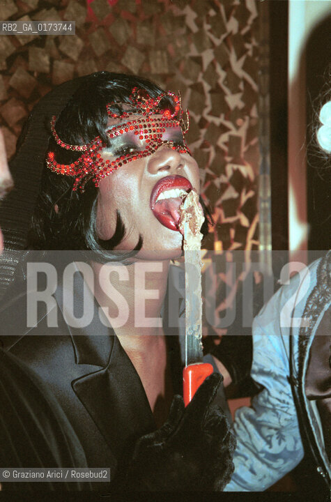 LA CANTANTE GRACE JONES AL CARNEVALE DI VENEZIA - © GRAZIANOARICI / MASCHERA / COLTELLO