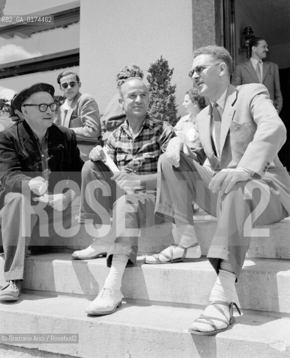 THE PAINTER ANTONIO CORPORA WITH THE CRITICAL AND HISTORICAL ART ANDRE CHASTEL AND MARCEL ARLAND - CORTINA  - 1951 - © ARCHIVIO Graziano Arici/Rosebud2  / ARTE / PITTORE / STORICO DELLARTE