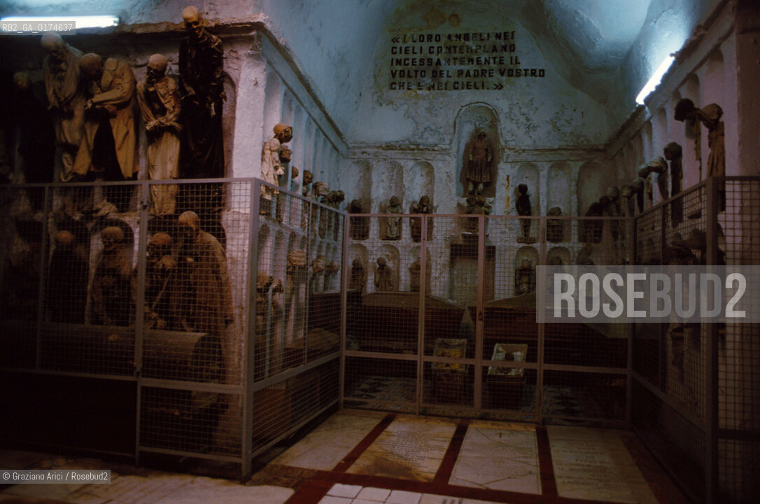 SICILIA  , PALERMO. : CONVENTO DEI CAPUVCCINI - CATACOMBE - © 2002 Graziano Arici/Rosebud2 / GEO / MUMMIE