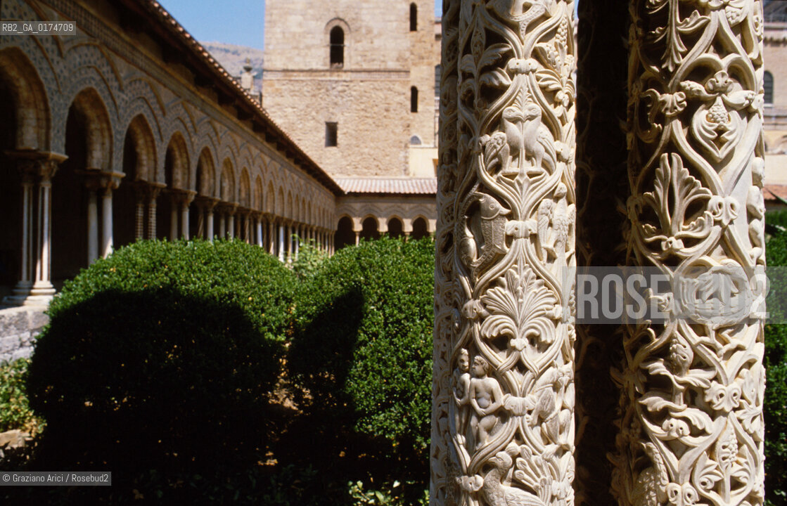 SICILIA  , (PALERMO) MONREALE : CHIOSTRO    - © 2002 Graziano Arici/Rosebud2 / GEO / ARCHITETTURA NORMANNA