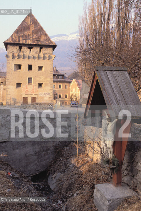 ALTO ADIGE (SUDTIROL), BOLZANO, GLORENZA (GLURNS)  : IL BORGO MURATO  - © 2002 Graziano Arici/Rosebud2 / GEO / MURA