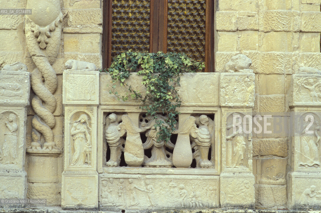 VENETO, ASOLO ( TREVISO) : CASA LONGOBARDA  © 2002 Graziano Arici/Rosebud2 / GEO /