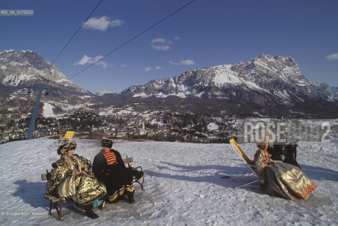 VENETO, CORTINA DAMPEZZO  (BELLUNO) : CARNEVALE IN MASCHERA  -  © 2002 Graziano Arici/Rosebud2 / GEO / COSTUME / NEVE