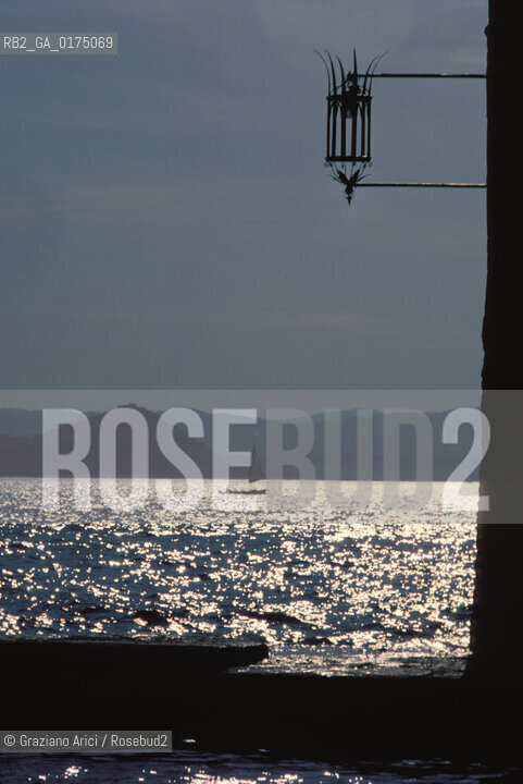 VENETO, LAGO DI GARDA (VERONA) : PUNTA S.VIGILIO  -  © 2002 Graziano Arici/Rosebud2 / GEO /
