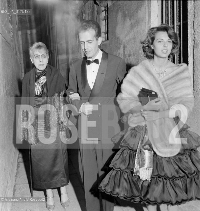 THE PRINCES PIGNATELLI OF ARAGONA IN VENICE - 1957 - © ARCHIVIO Graziano Arici/Rosebud2  / NOBILTA / PRINCIPE