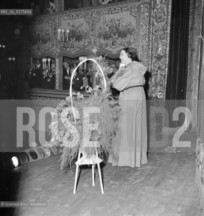 THE OPERA SINGER RENATA TEBALDI AT LA FENICE THEATRE IN VENICE - 1957 - © ARCHIVIO Graziano Arici/Rosebud2  / MUSICA LIRICA / CANTANTE LIRICO / TEATRO /  LA FORZA DEL DESTINO DI G. VERDI