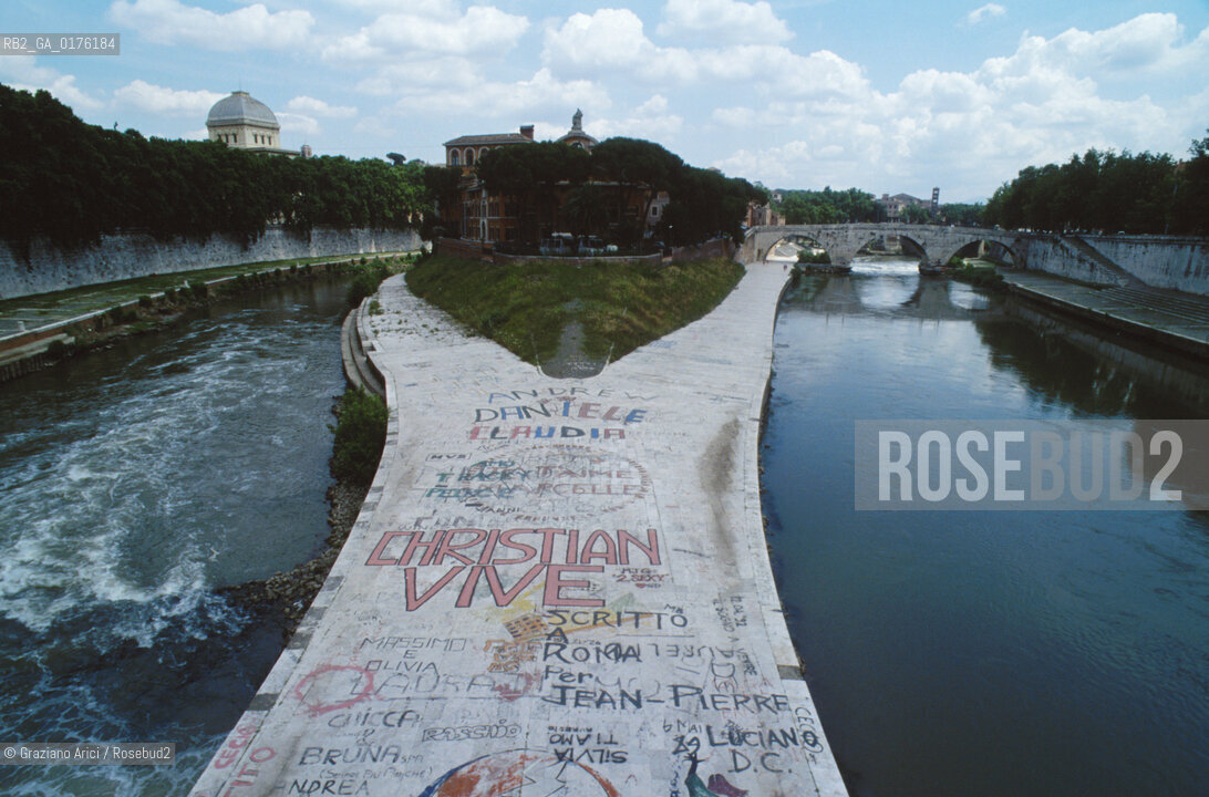 LAZIO, ROMA : TEVERE, LUNGOTEVERE E ISOLA TIBERINA - © 1995 Graziano Arici/Rosebud2 / GEO / FIUME