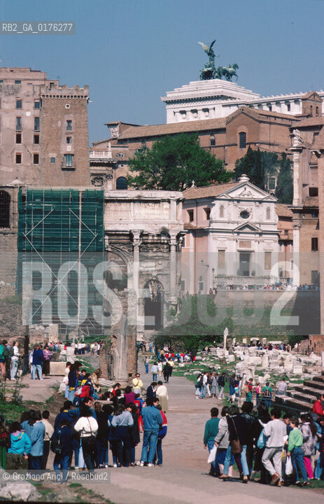 LAZIO, ROMA :ARCO DI SETTIMIO SEVERO E FORO ROMANO   - © 1995 Graziano Arici/Rosebud2 / GEO / ARCHEO /