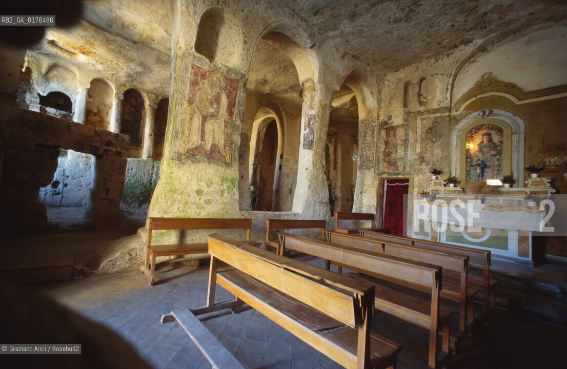 BASILICATA,  MATERA : I SASSI - MADONNA DE IDRIS    - © 2002 Graziano Arici/Rosebud2 / GEO / CHIESA RUPESTRE