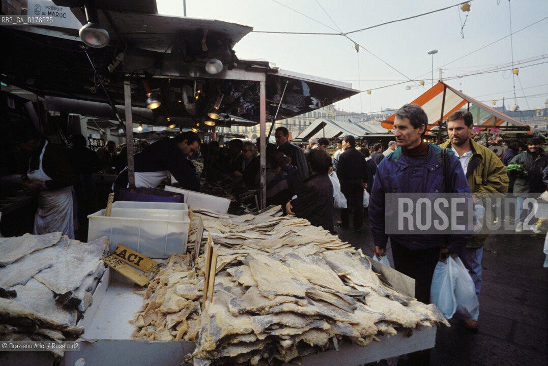 PIEMONTE, TORINO : MERCATO DI PORTA PALAZZO  - © 2002 Graziano Arici/Rosebud2 / GEO