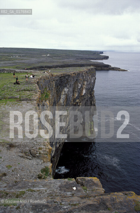 IRLANDA (ARAN ISLANDS) INISHMORE : FALESIE DALLA FORTEZZA DI OGHIL - © 2002 Graziano Arici/Rosebud2 / GEO / ISOLA