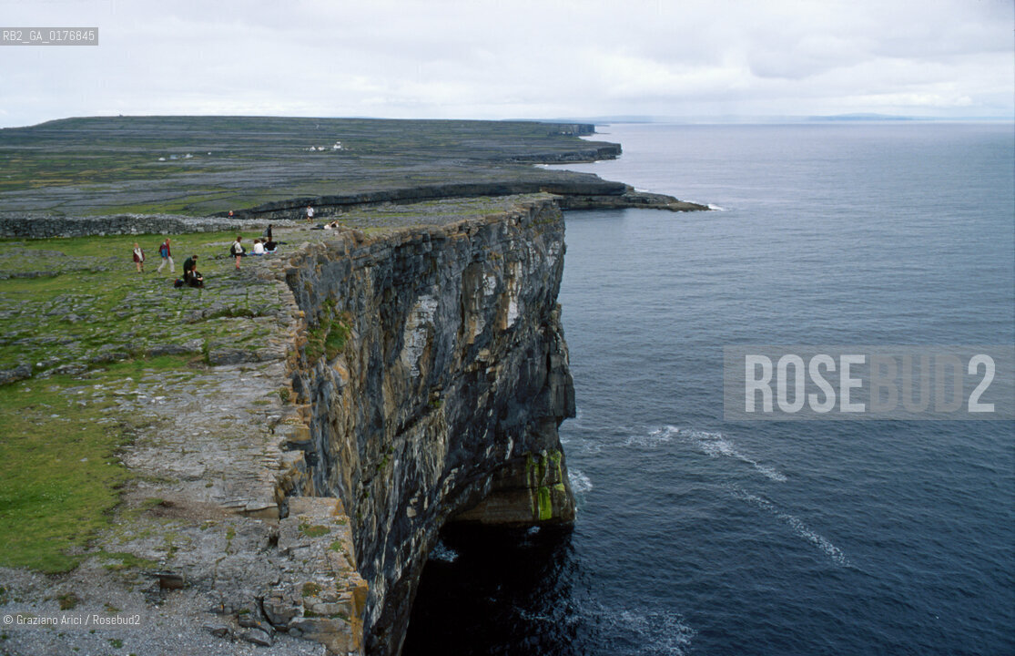 IRLANDA (ARAN ISLANDS) INISHMORE : FALESIE  DALLA FORTEZZA DI OGHIL - © 2002 Graziano Arici/Rosebud2 / GEO / ISOLA