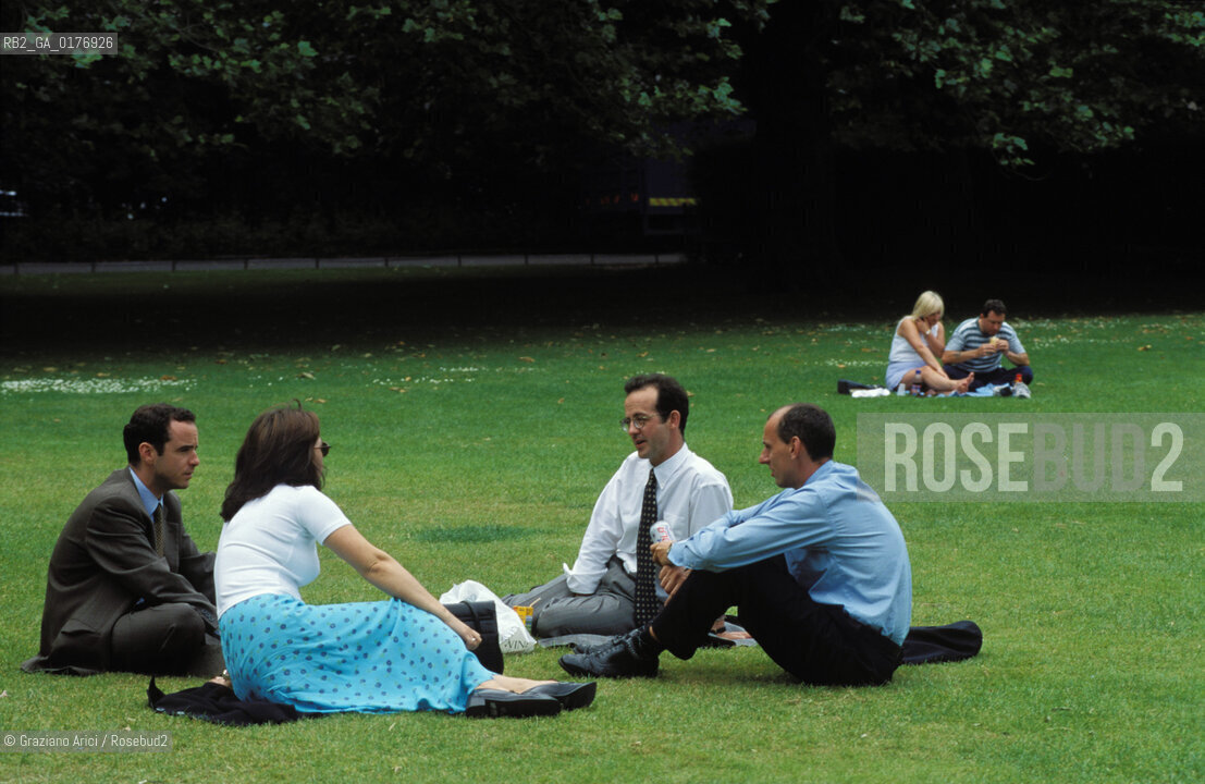IRLANDA , DUBLINO : STEPHENS GREEN   - © 2002 Graziano Arici/Rosebud2 / GEO / PARCO / GIARDINO