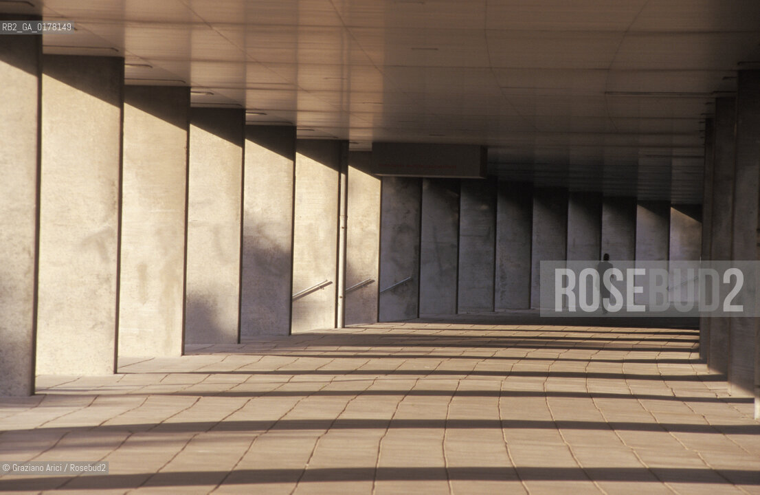 OLANDA , ROTTERDAM : IL MUSEO DI ARCHITETTURA NAi  -  © 2002 Graziano Arici/Rosebud2 / ARCHITETTURA CONTEMPORANEA / GEO