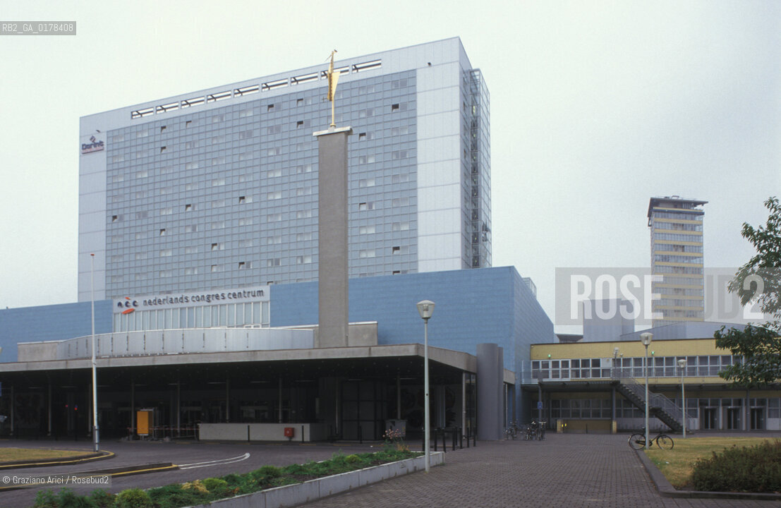 OLANDA , LAIA (DEN HAAG) : IL CENTRO CONGRESSI  -  © 2002 Graziano Arici/Rosebud2 / GEO / ARCHITETTURA CONTEMPOPORANEA