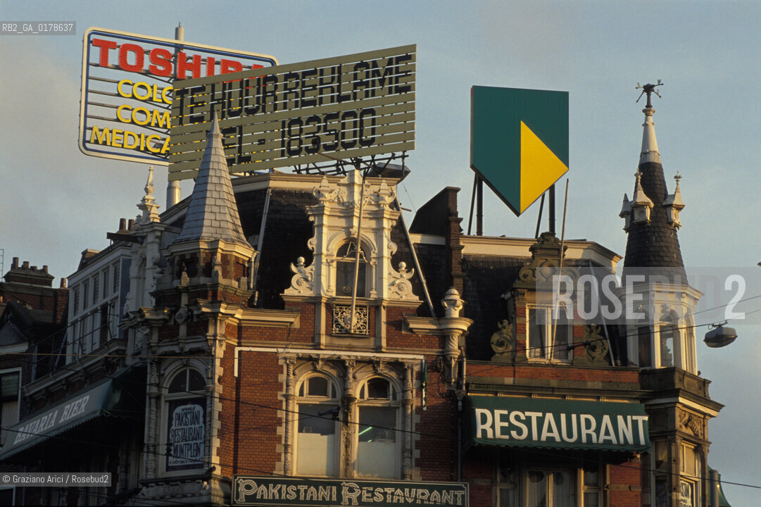 OLANDA , AMSTERDAM : CASA IN MUNTPLEIN   -  © 2002 Graziano Arici/Rosebud2 / GEO / INSEGNA