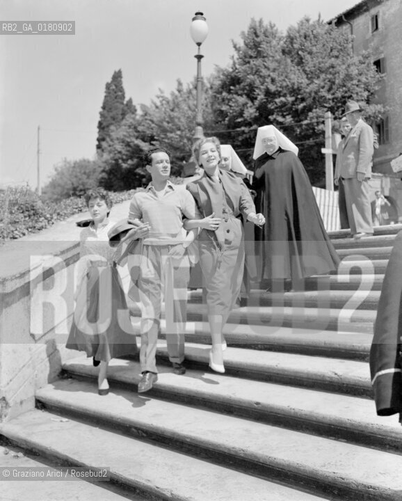 LEONARDO CORTESE WITH COSETTA GRECO - VENICE - 1956 - © ARCHIVIO Graziano Arici/Rosebud2  / VARIE