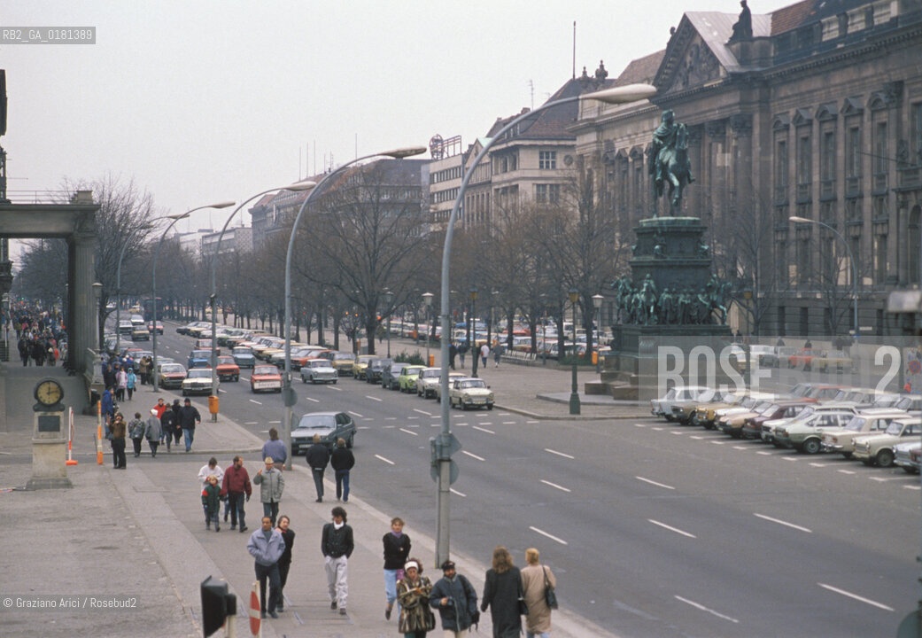 (GERMANIA) BERLINO EST 1989 : IL VIALE UNTER DEN LINDEN    - ©Graziano Arici/Rosebud2 / GEO